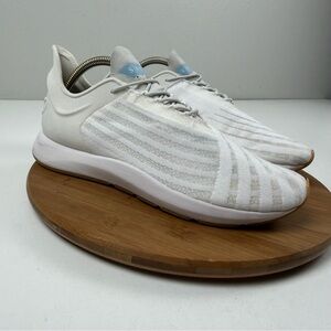 SAYSH One Women’s White Sail Running Shoes